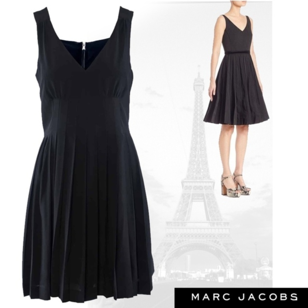 MARC JACOBS CLASSIC SLEEVELESS COCKTAIL DRESS NWT